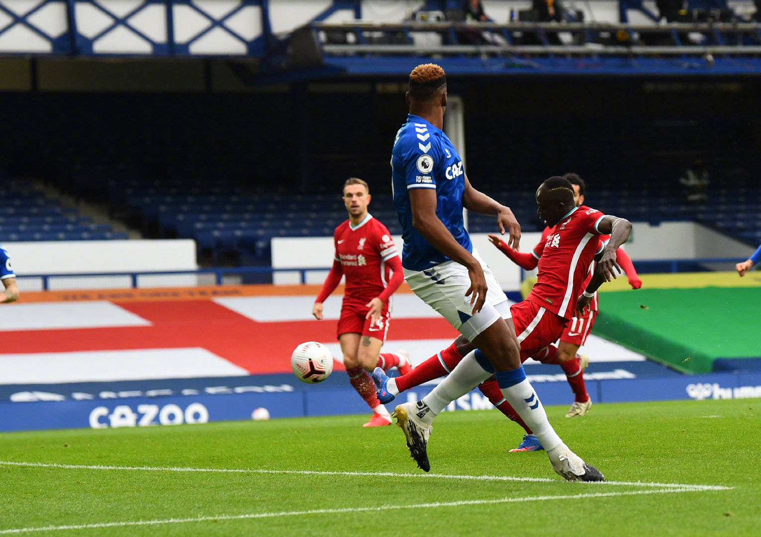 并且贡献了 并且贡献了